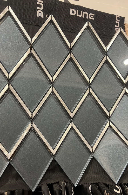 Мозаика Dune Status 26.5*30 стеклянная со стальными вставками