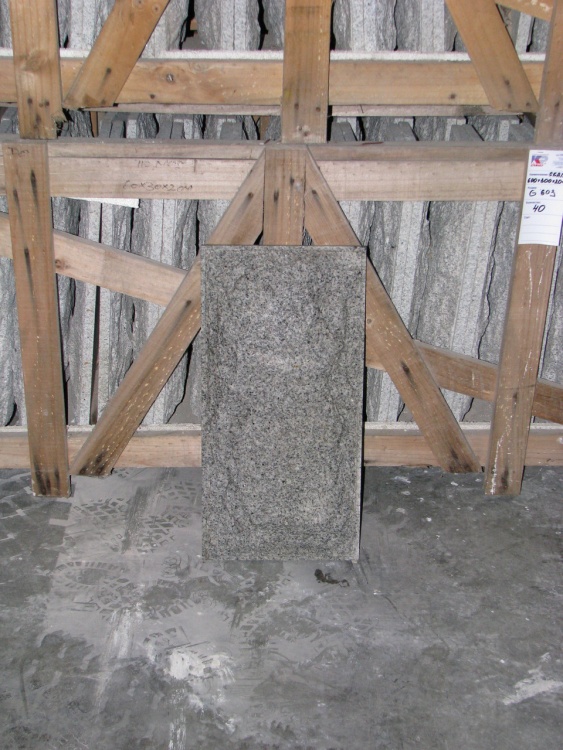 Плитка гранітна G603 Light Grey 600x300x20 + 30 Скеля