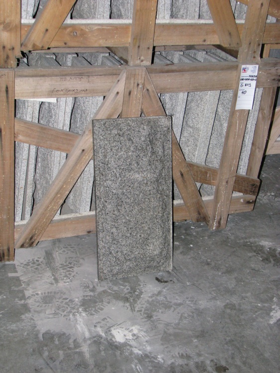 Плитка гранітна G603 Light Grey 600x300x20 + 30 Скеля