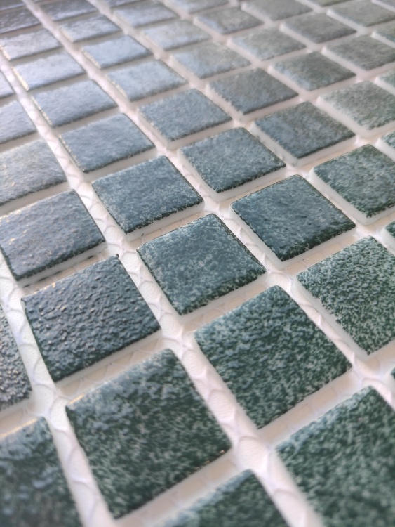 Мозаїка зі скла AquaMo PW25212 Dark Green 25x25x4 (317x317) мм глянцева на сітці
