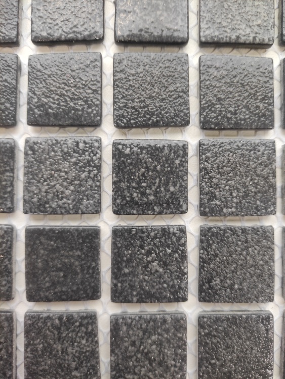 Мозаїка зі скла AquaMo PW25209 Black 25x25x4 (317x317) мм глянцева на сітці