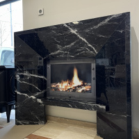 Портал для камина Bravo Сиетл Nero Marquina мрамор черный прямой Портал для камина Bravo Сиетл Nero Marquina мрамор черный прямой