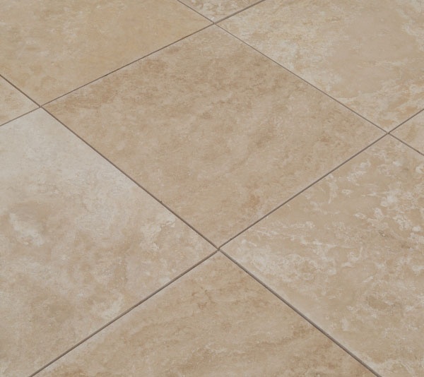 Плитка из травертина Classic Light Filled and Honed 1,2х61х61 см, бежевая матовая заполненная шлифованная Standart