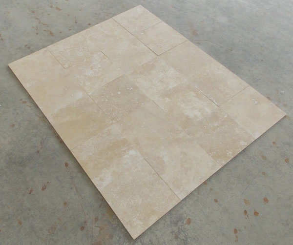 Плитка из травертина Light Filled and Honed 1,2х40,6х40,6 см, бежевая матовая заполненная шлифованная Export