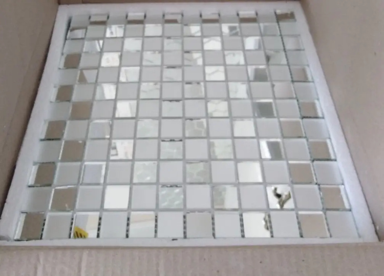 Мозаика зеркальная DecorStoneHub Zs-mix-ZS серебристая с сатином 330х330 мм шахматный узор на стену
