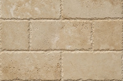 Плитка из травертина Light Brushed 1,2х20,3х40,6 см, бежевая брашированная с колотым краем Export